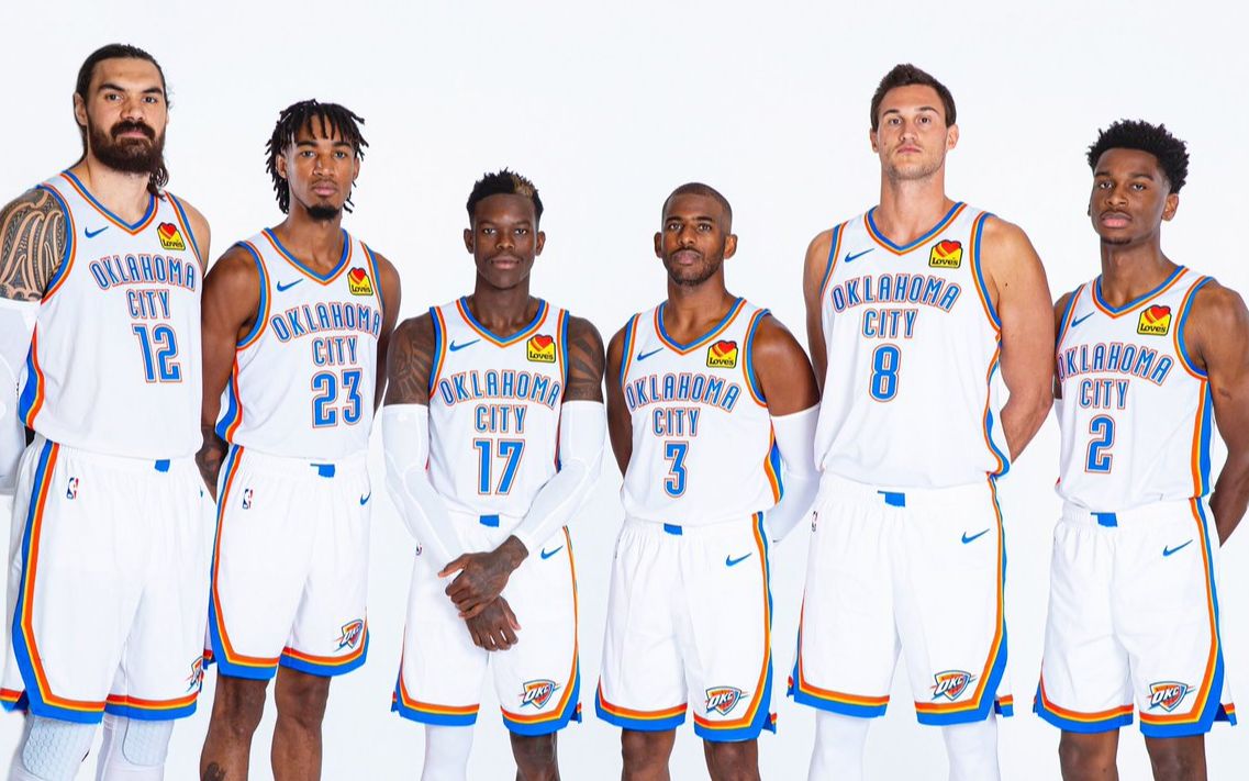 博努奇：小基耶萨可能踢附加赛；球员明白穿意大利球衣的责任（博努奇称小基耶萨有望出战附加赛，蓝衣军团球员深知责任）