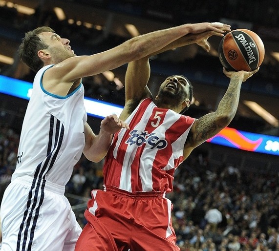 米体：彪马推出意大利超级杯用球，采用前沿科技打造（米体：彪马发布意大利超级杯官方用球，尖端科技加持）