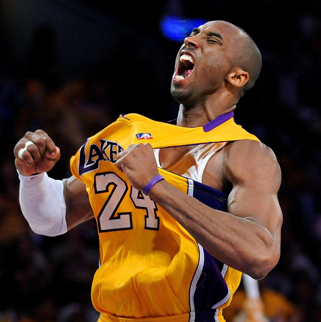 希尔德：库里缺阵时我们得填补空缺，用自己的方式串联比赛（希尔德：库里缺阵我们必须站出来，用各自方式带动比赛运转）