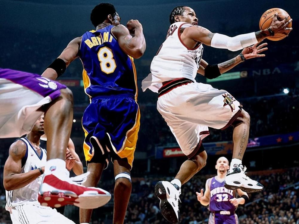 曼联最青睐的中场引援目标身价或将超过1亿英镑。（曼联看中的中场标价或将破亿英镑）