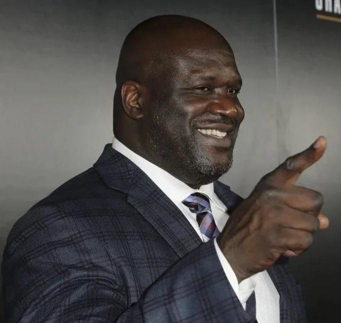 体图：厄兹詹将自由身离队，多特原本能用他加1000万签谢尔基（体图：厄兹詹或将自由身离队，多特曾可用其外加1000万签下谢尔基）