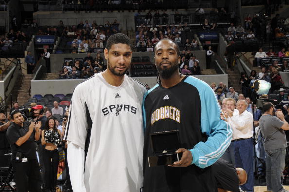 不设防！勇士三战开拓者场均丢134分，高出场均失分21分（防守沦陷！勇士对开拓者三战场均丢134分，较赛季场均失分多21分）