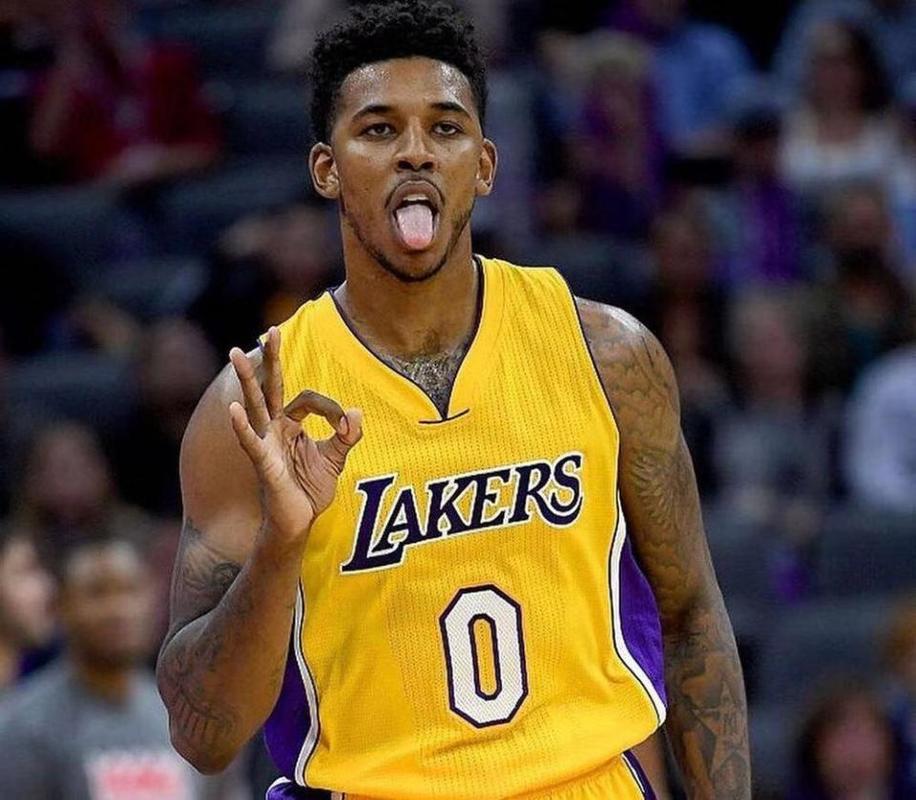 NBA杯奖金是否是激励因素？文班：积攒金钱从来不是我的目标（NBA杯奖金是否能成为动力？文班：攒钱从来不是我的目标）