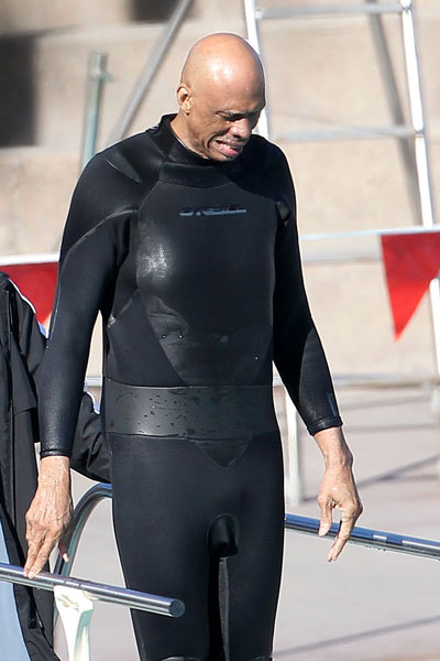 争夺战：阿森纳／巴萨密切关注且希望引进2位法国年轻前锋（引援大战：阿森纳与巴萨锁定两名法国新锐前锋）