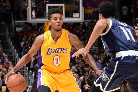 日职联战报：杰巴里梅开二度，大阪钢巴4-1完胜东京绿茵（日职联赛报：杰巴里独中两元，大阪钢巴4比1击败东京绿茵）