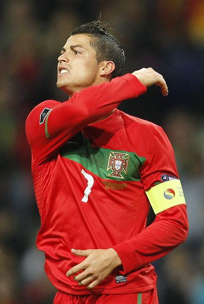 乌迪内斯2-0帕尔马，扎尼奥洛破门，凯南-戴维斯锦上添花（乌迪内斯2比0帕尔马：扎尼奥洛先拔头筹，凯南-戴维斯再下一城）