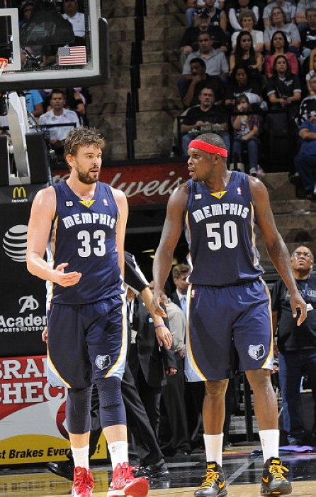 越看越离谱的VAR（愈看愈荒诞的VAR）