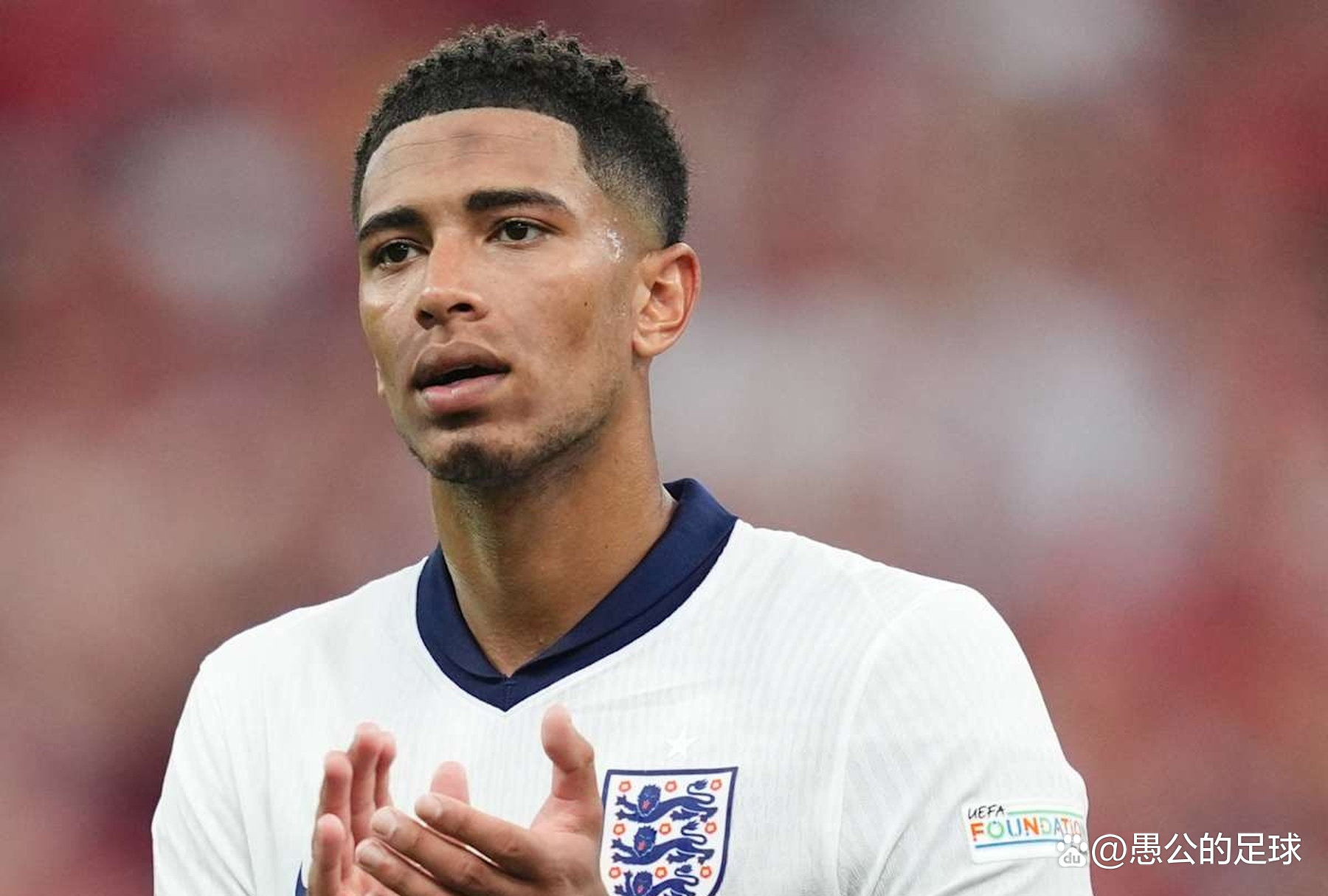 西甲：皇马主场2-1击败皇家贝蒂斯（西甲：皇马主场2-1力克皇家贝蒂斯）