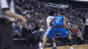 3-1！意超男排开打 尼科洛夫狂砍30分 奇维塔诺瓦迎来赛季开门红（意超男排揭幕战：奇维塔诺瓦3-1取胜，尼科洛夫砍下30分）