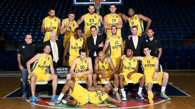 TA：曼城明夏可能签右后卫和右边锋，他们仍在关注利夫拉门托（TA：曼城或在明夏引进右后卫和右边锋，利夫拉门托仍在考察名单）