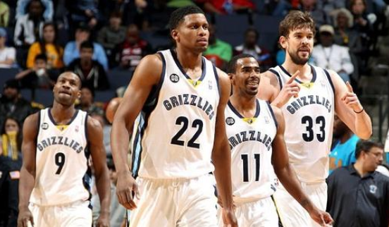 现役球员连续20+场次：亚历山大95场领跑，第二仅15场（现役20+连场榜：亚历山大95场遥遥领先，次席仅15场）