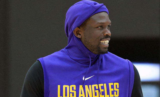 NBA焦点战：凯尔特人逆转热火,（NBA重磅对决：凯尔特人上演逆转击败热火）