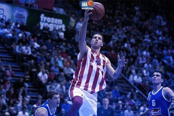 热刺短传渗透锋利如刃（热刺短传渗透刀锋般犀利）