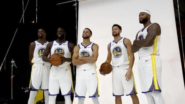 捅破窗户纸！尼克斯队史首次入围NBA杯四强（尼克斯迎里程碑：队史首度跻身NBA杯四强）