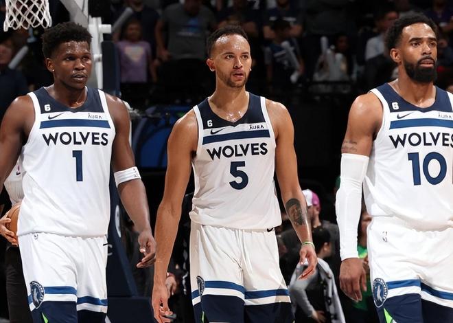 库尼亚闪耀表现：8次射门2射正，3关键传球助1助攻（库尼亚高光发挥：8次射门2次射正，3次关键传球送出1助攻）