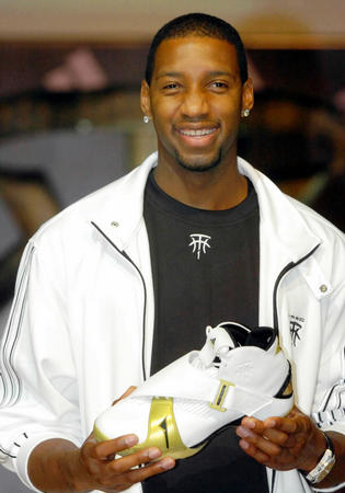 现在哪里还能买到这件拜仁125周年啤酒节正版球衣？（去哪还能买到拜仁125周年啤酒节正版球衣？）