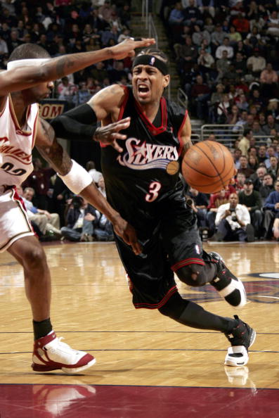 辽宁男篮王哲林连续得分超35（辽宁男篮王哲林连场轰下35+）