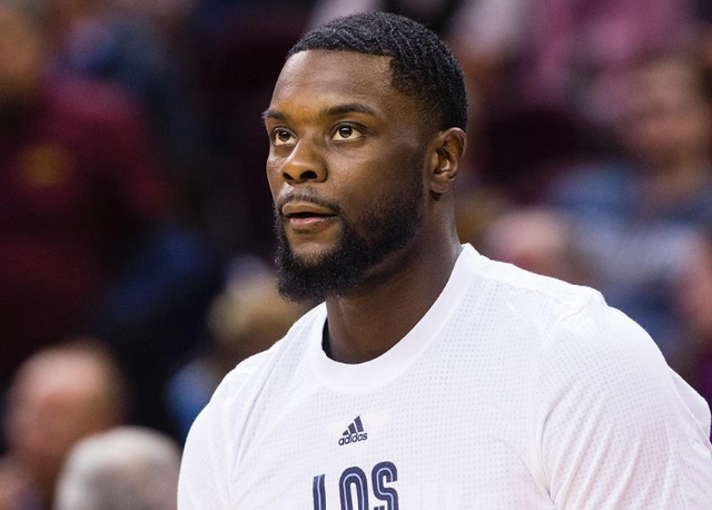 颜骏凌晒自己和范德萨的合影：这一切都是值得的❤（颜骏凌晒与范德萨合影：所有努力都值得）