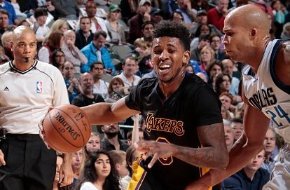 罗马诺：切尔西还没有与曼联谈加纳乔转会，预计8月进行（罗马诺：切尔西尚未与曼联就加纳乔转会接触，预计8月推进）