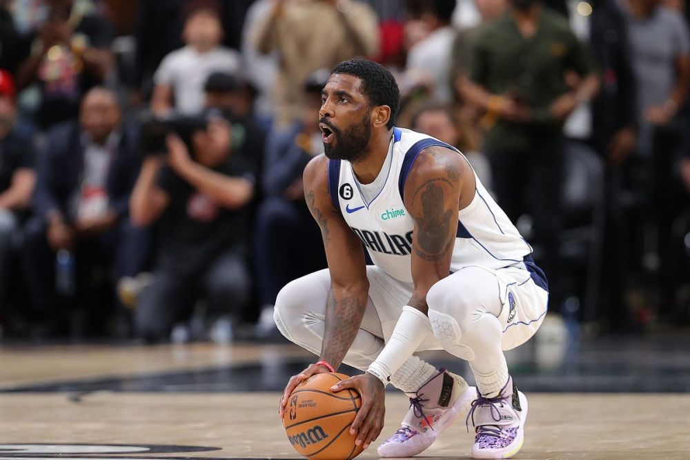 状态不佳！湖人3连败期间输给对手高达63分（状态低迷！湖人遭三连败，累计净负63分）